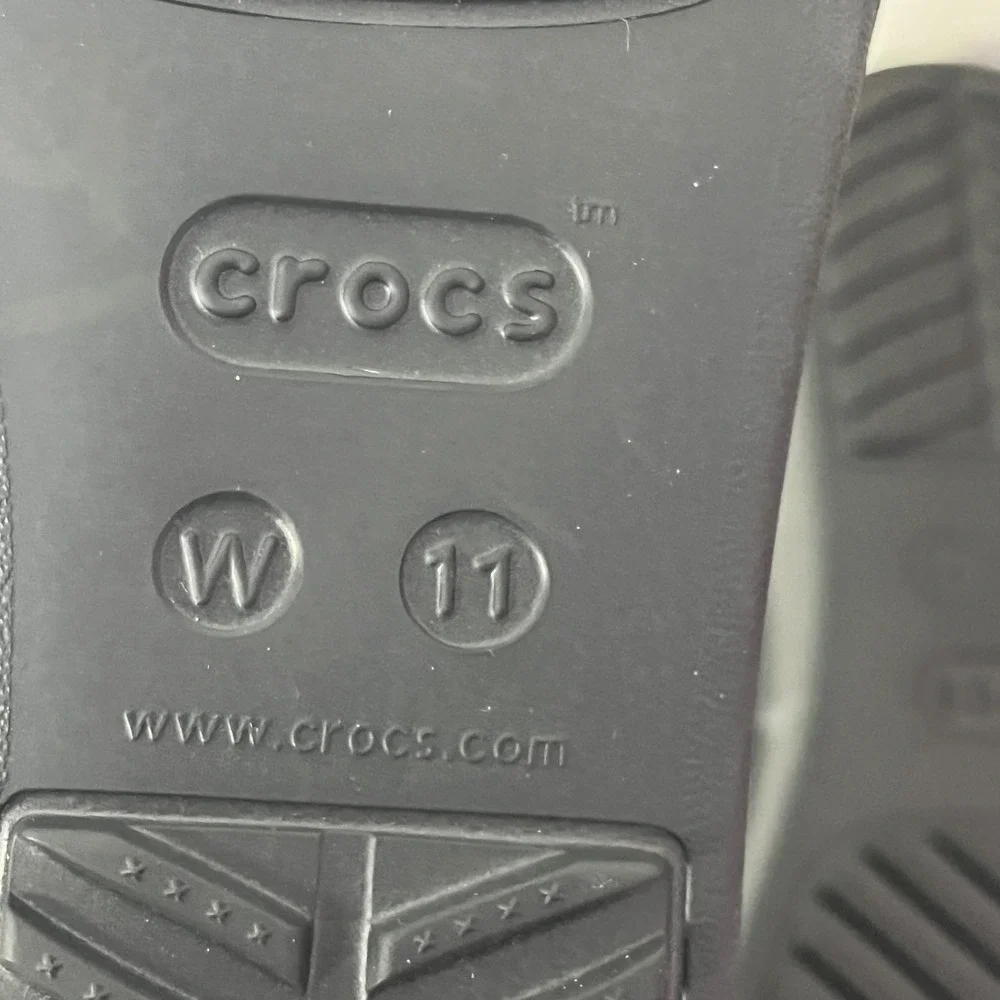 Crocs Sanrah Embellished Wedge Sandals Womens 11 Black Jeweled Medallion Strappy